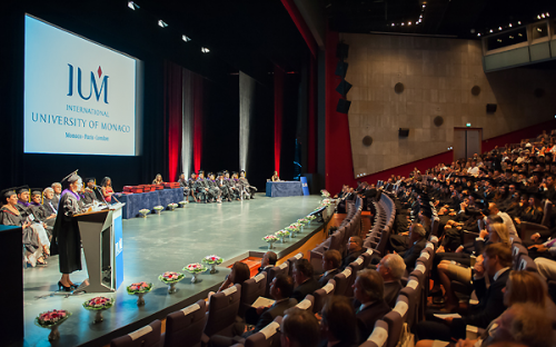 摩纳哥国际大学 (IUM)是一个什么的大学?