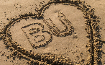 如何申请英国伯恩茅斯大学?