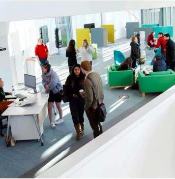 英国提赛德学生大楼荣获英国皇家RICS教育类社会影响大奖