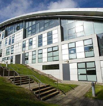 罗伯特高登大学在《卫报》2021年大学指南中排名大幅度攀升