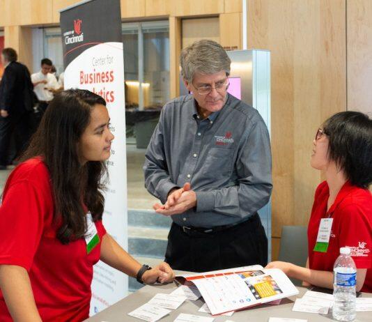 美国辛辛那提大学商学院数据科学排名再次傲居全美首位