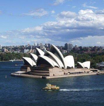 去澳大利亚留学,该如何申请澳大利亚的大学?