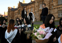 疫情期间出国留学:澳大利亚教育领域或将遭重创,中国留学生该何去何从?