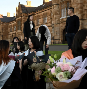 疫情期间出国留学:澳大利亚教育领域或将遭重创,中国留学生该何去何从?