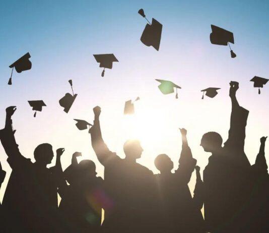 疫情期间出国留学:2020-21英国大学学费汇总