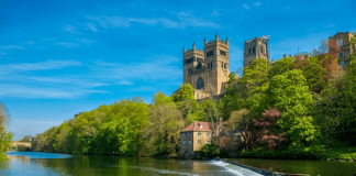 疫情期间的出国留学:12月份英国留学申请截止日期