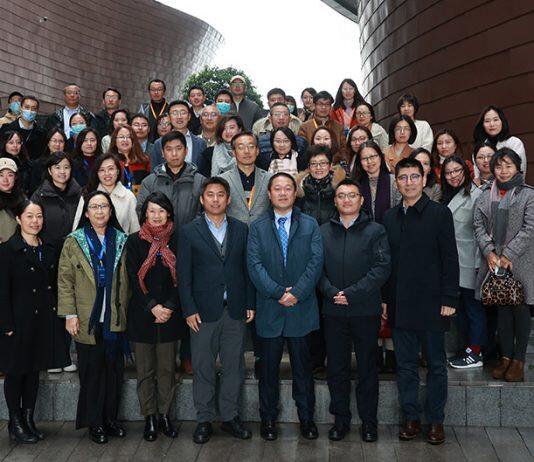 西浦图书馆举办后疫情时代中外合作办学教材研讨会
