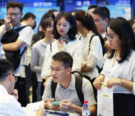 清华北大本科毕业生留京率不到2成,北京985大学生不再爱北漂?