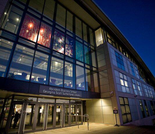 阿伯丁商学院被2020泰晤士高等教育奖评为年度商学院