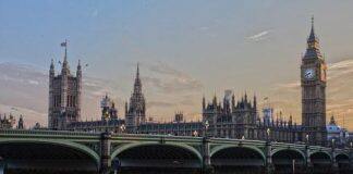 法国公立大学研究生申请条件到底高不高?