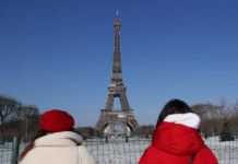 法国将向高校女生免费提供经期卫生用品