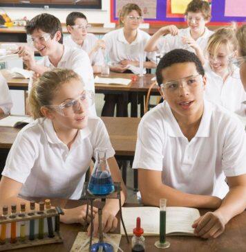 新西兰留学的希望,新西兰启动大规模新冠疫苗接种