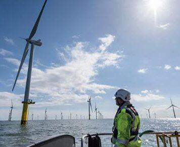 英国赫尔大学欢迎报告预测海上风能巨额投资和就业激增