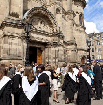 出国留学:英国的研究生课程将于2021年7月1日开放