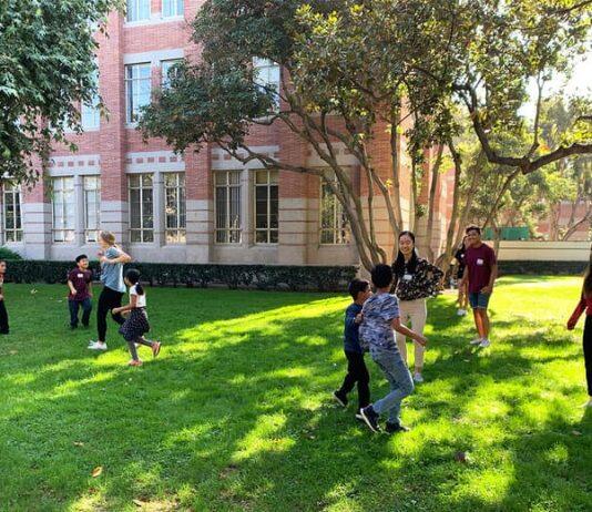 美国南加大学生社团在疫情期间让音乐在小学继续回荡