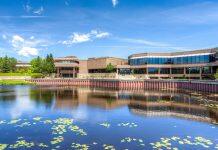 留学加拿大:湖首大学的费用和奖学金详解