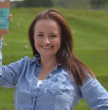 英国赫尔大学毕业生成立硅胶吸管公司挑战塑料污染