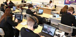 英国部分大学宣布复课 留学市场仍受国际生欢迎