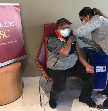 美国南加州大学开办社区新冠疫苗诊所解决疫苗接种不公平问题