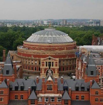 6月7日起,英国留学生可预约接种疫苗!政府敦促学生进行冠病测试