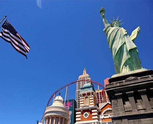 美国上学难问题比中国严重,读4年大学要偿还贷款40年