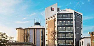 英国伯恩茅斯大学商学院荣获「小型商业特许奖_Small Business Charter Award」