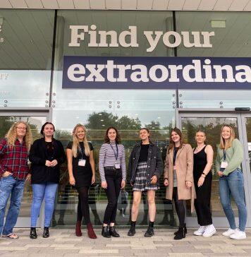 英国赫尔大学天体物理中心举办著名的英国天文学会议