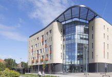 英国赫尔大学在2022卫报英国大学排名攀升19位