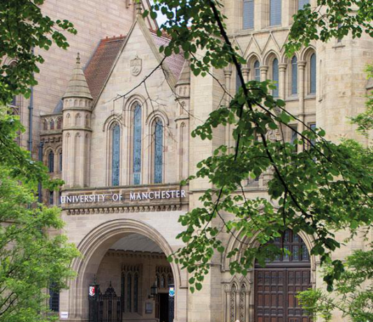 曼大教育领导力实践在职硕士项目获“人文学院2021年度最佳课程奖”