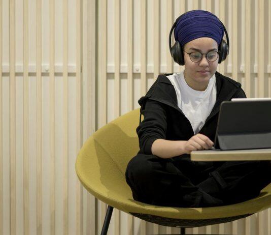 英国金斯顿大学在最新《卫报》大学排行榜中保持全英前50