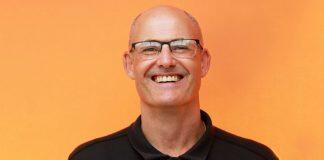 英国金斯顿大学的 Nicholas Freestone 博士当选为英国国家教学研究员