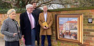 英国赫尔大学举行露天艺术品展览