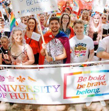 英国赫尔大学与态度杂志基金会合作推出LGBTQ+奖学金