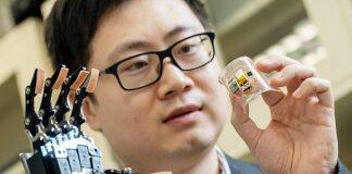 香港城市大学研发先进人机介面操作系统可遥控机械人为新冠病毒测试进行采样