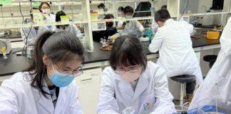 澳门大学举办“科研探索之旅”吸引诸多师生体验研究的乐趣