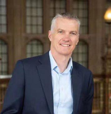 Tim Jones教授被任命为英国利物浦大学下一任校长