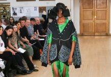 伦敦金斯顿大学举办毕业时装秀