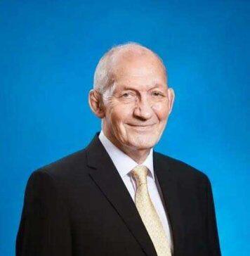 香港岭南大学颁授荣誉院士衔予四位杰出人士