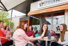 想留学英国,来看看英国女王大学为学生提供的十大暖心服务怎样?