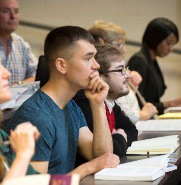 高威大学商业与经济学院一所培养国际商界精英的摇篮