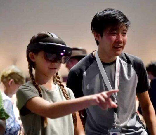 南加州大学学生参与增强现实NASA“学生宇航服用户界面技术”挑战赛