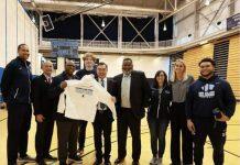 中国驻纽约总领事黄屏访问美国肯恩大学