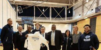 中国驻纽约总领事黄屏访问美国肯恩大学