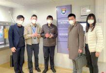 腾讯基金会代表团到访香港大学实验室 了解喷鼻式新冠疫苗研发