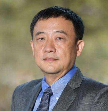 上海纽约大学商学部主任陈宇新教授荣获上海市“白玉兰纪念奖”