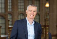利物浦大学迎来新一任校长TIM JONES教授