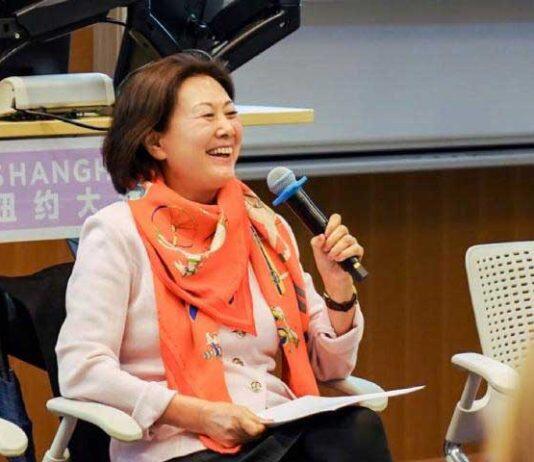 上海纽约大学传播部主任姜华被授予大英帝国官佐勋章
