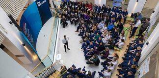 英国首相苏纳克莅临提赛德大学National Horizons Centre生物科学实验基地中心