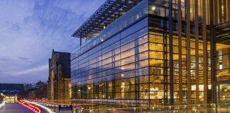 杜克校友夫妇慷慨捐赠千万美金,推动大学人文学科发展