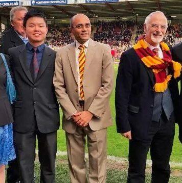 向整形科传奇布拉德福德大学教授David Sharpe致敬